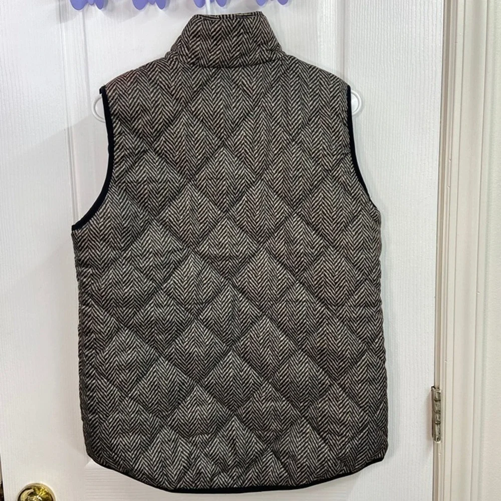 Baku black striped geometric pocket full zip quilted lined winter fashion vest M